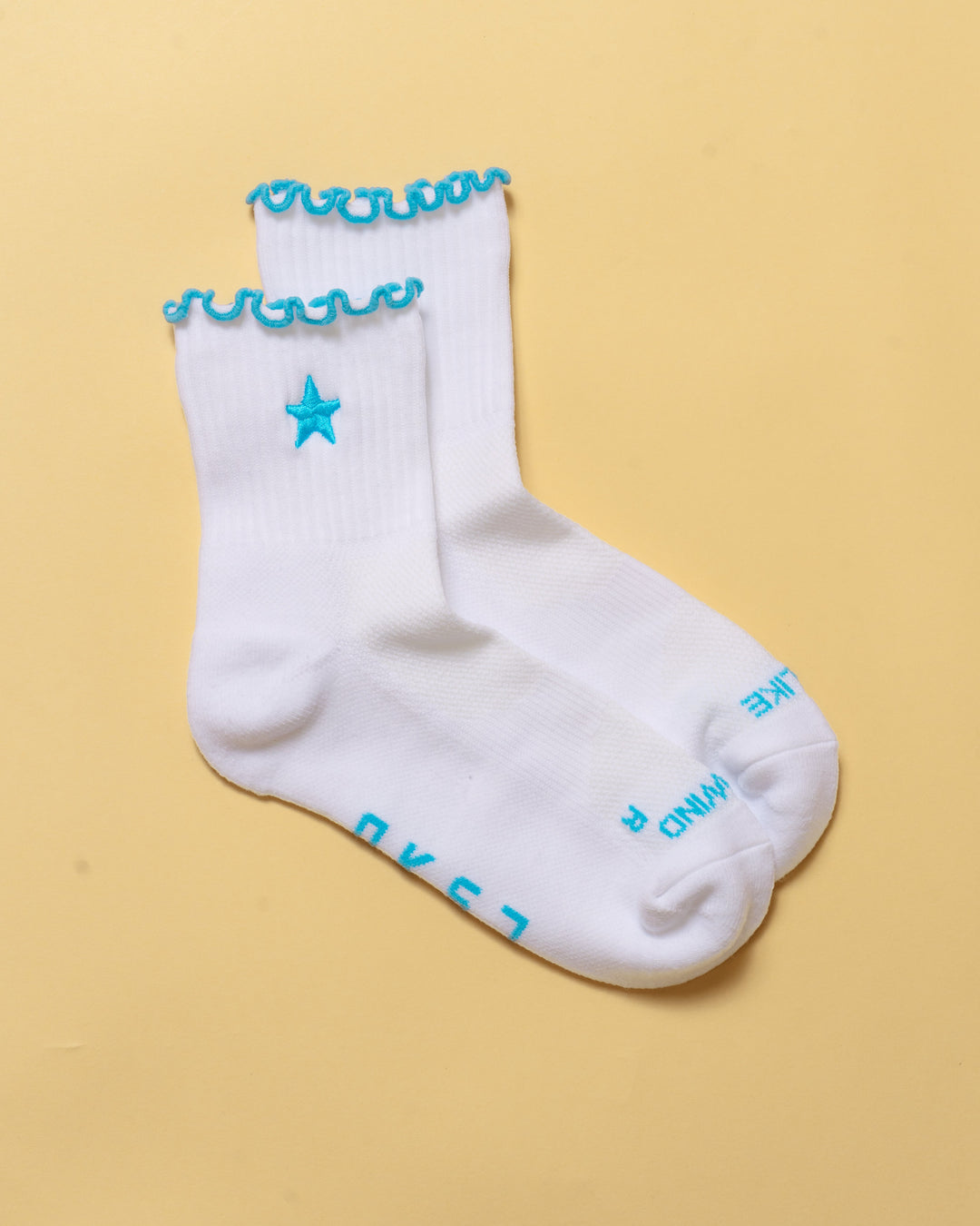 Flatlay GG - Fast Frill Quarter Sock - GG- White-Baltic Sea