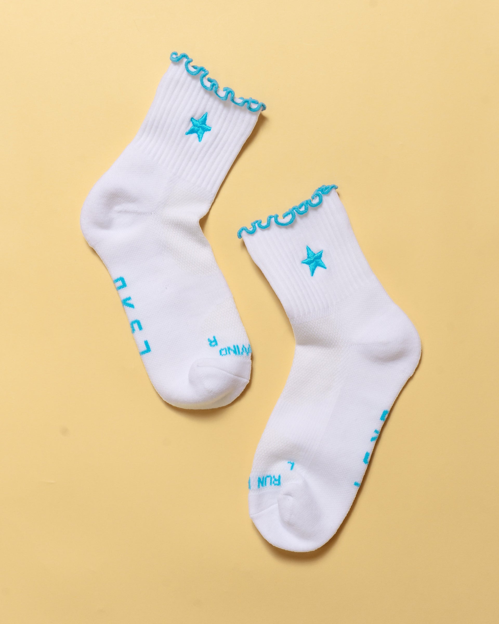 Flatlay GG - Fast Frill Quarter Sock - GG- White-Baltic Sea