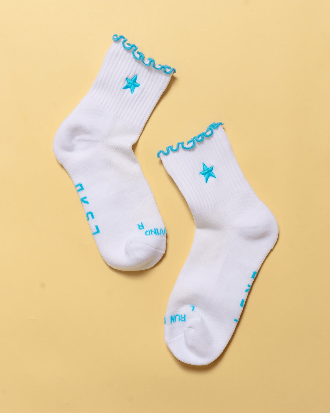 Flatlay GG - Fast Frill Quarter Sock - GG- White-Baltic Sea - view 2