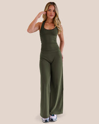 Woman wearing Elixir High-Rise Petite Pant - Pure Olive | Model:Issy | Size:XS | Thumbnail Index: 2