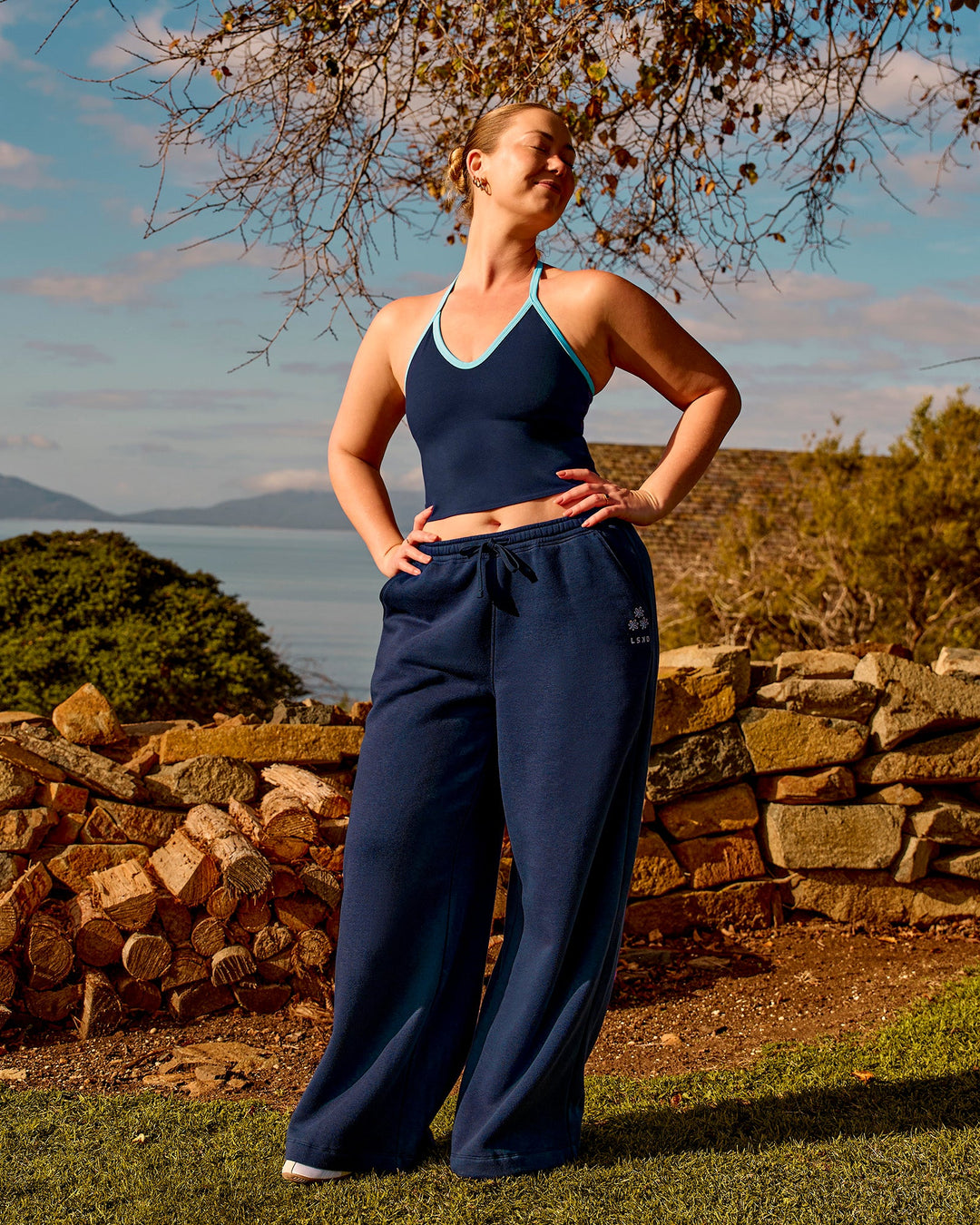 Woman wearing Milla Shelf Bra Tank - Future Navy-Baltic Sea | Model:Carole | Size:M