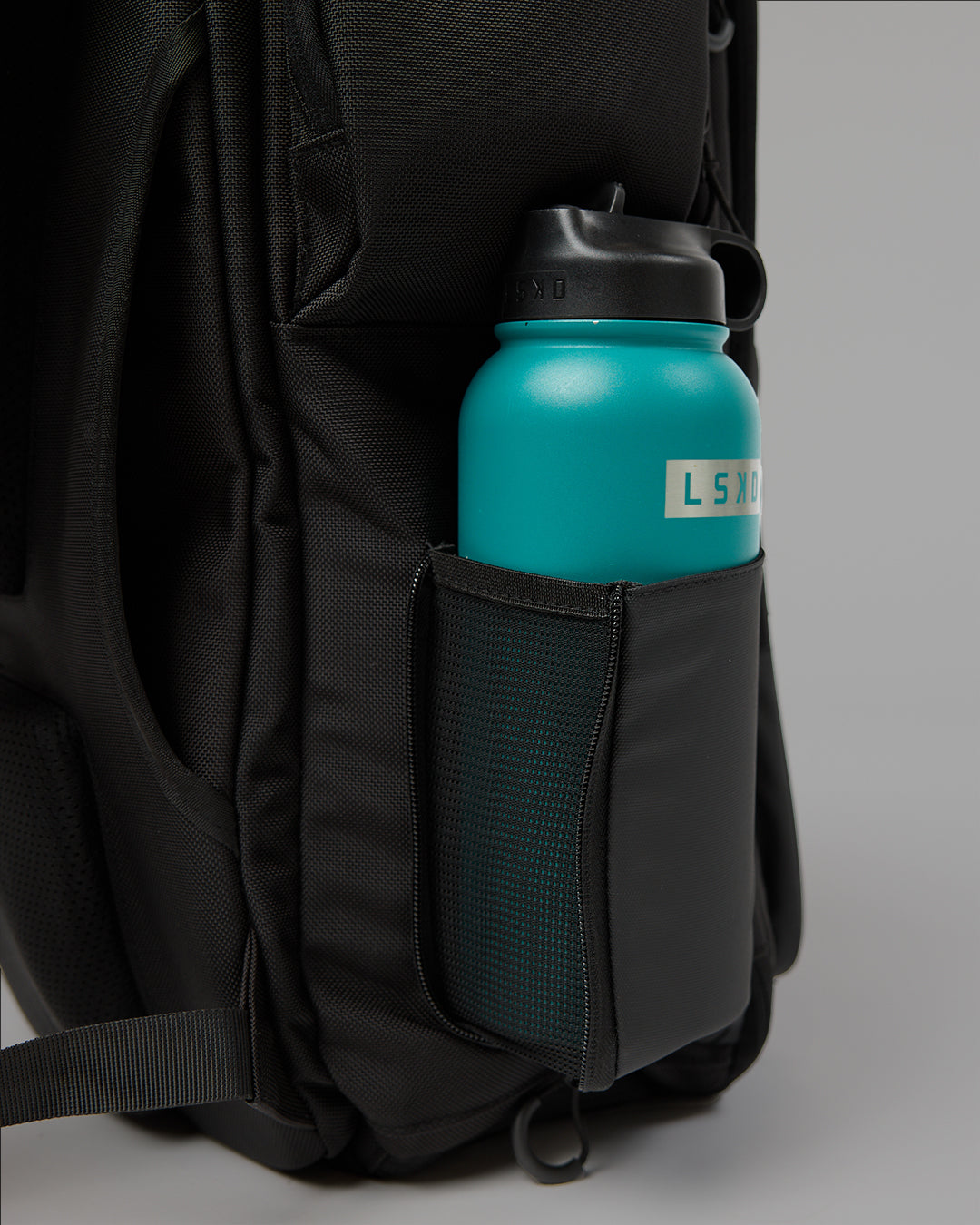 Expandable water bottle holders