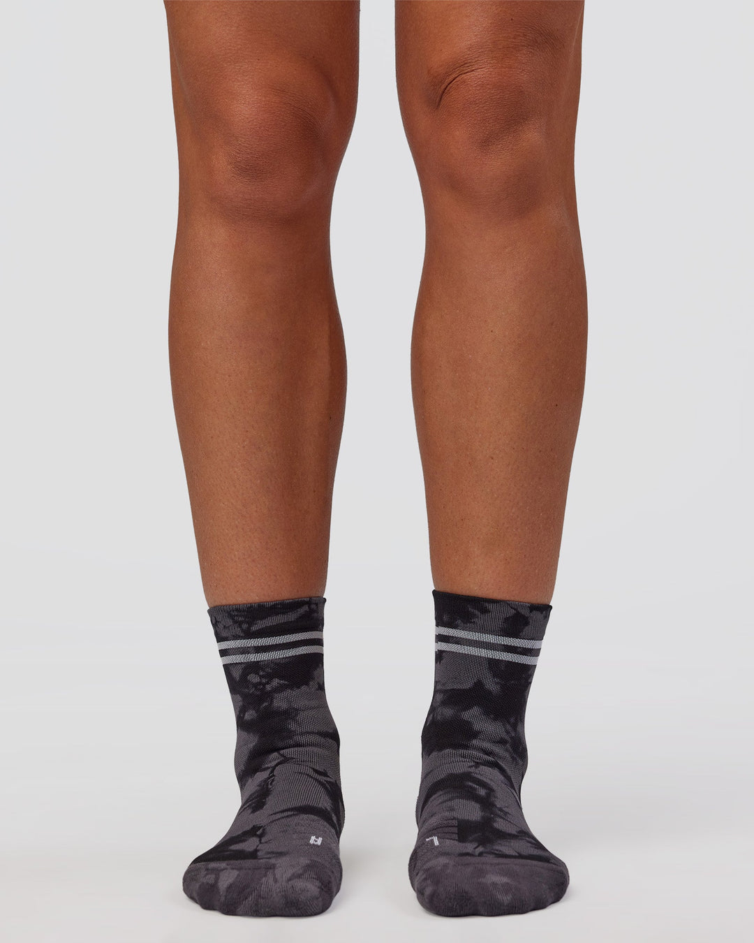 Accelerate Performance Quarter Socks - Black-Dark Storm