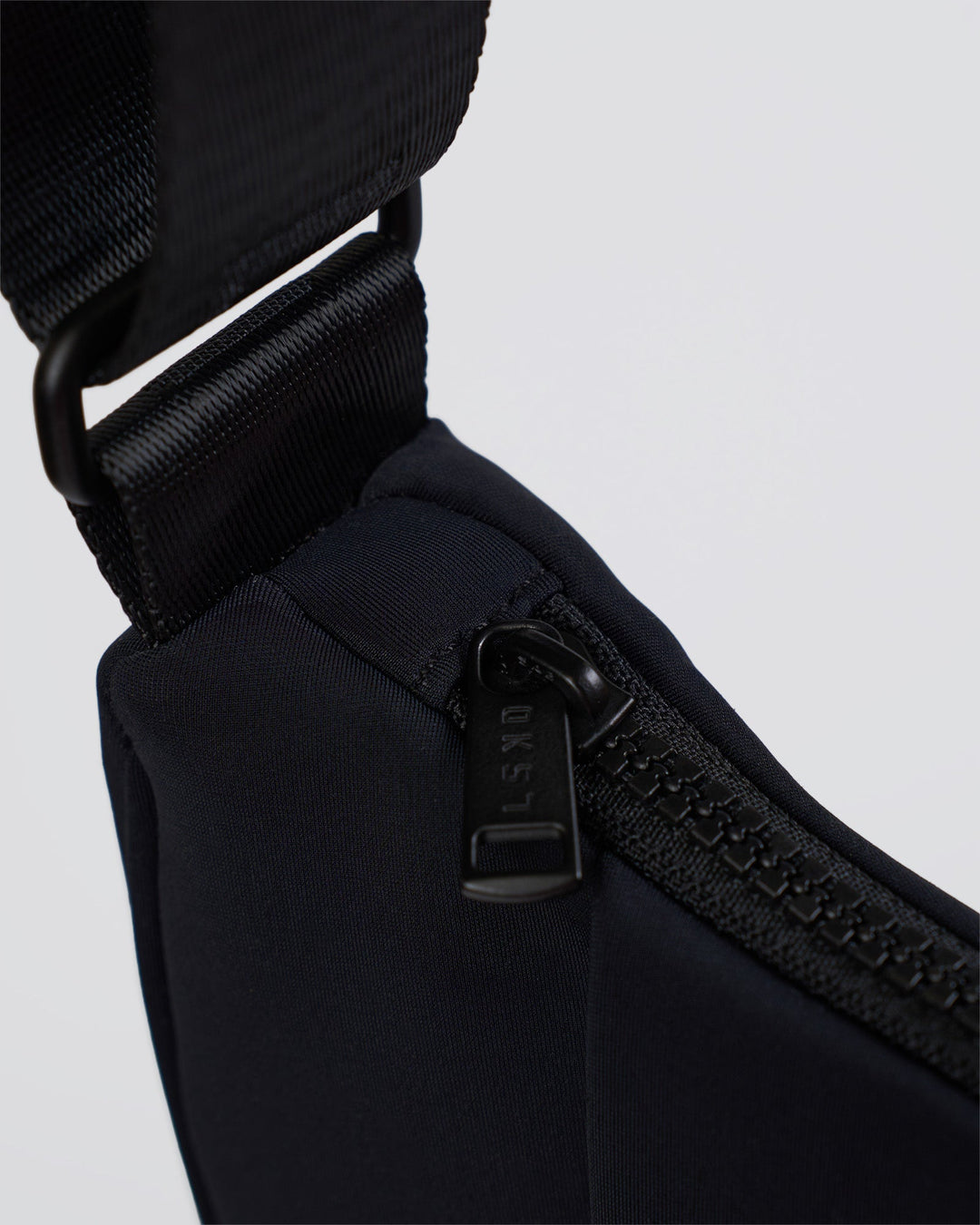 Infinite Shoulder Bag - Black