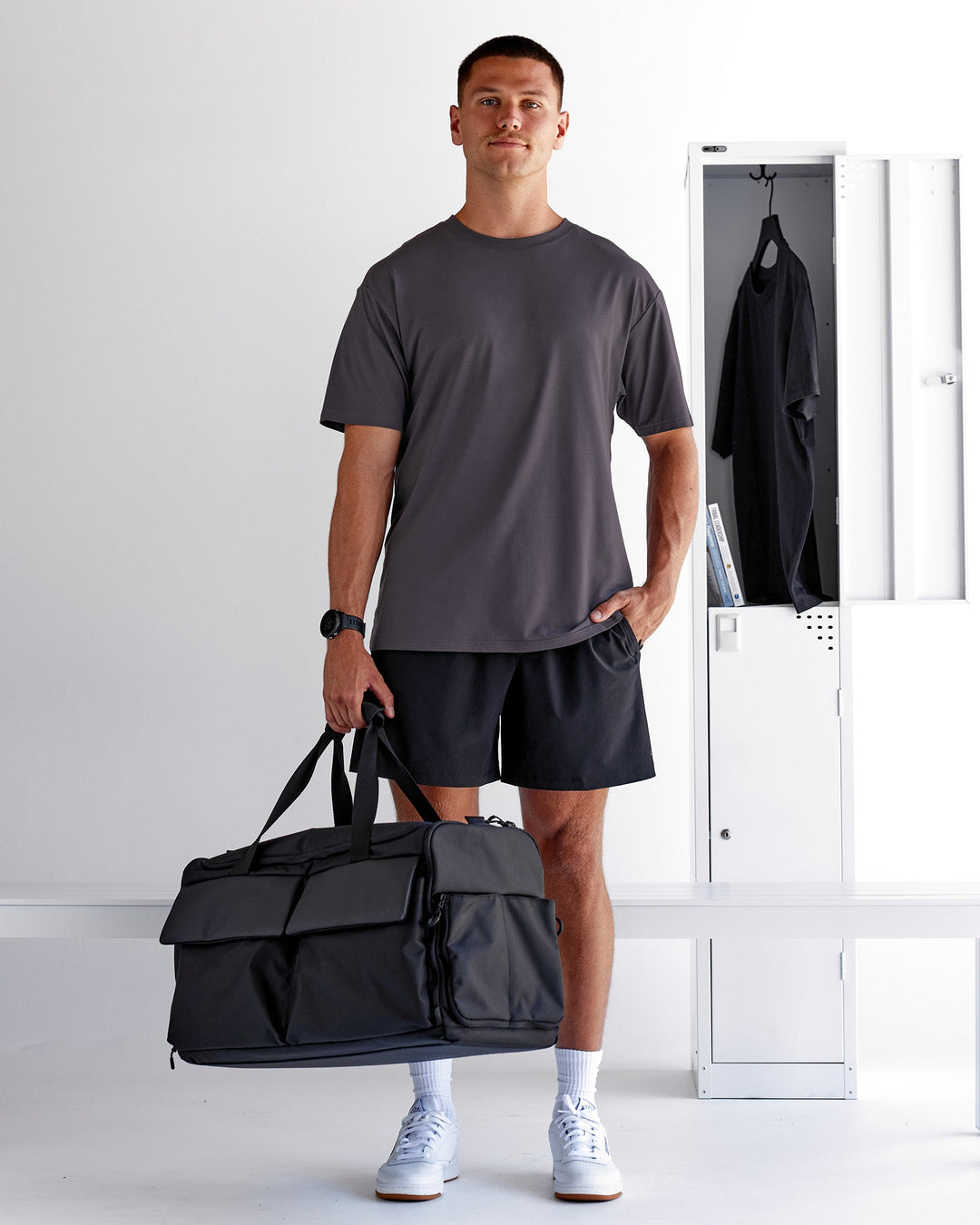 Man wearing Forever EffortlessTech Tee - Dark Storm | Model:Nikola | Size:L