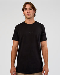 Man wearing Base Heavyweight FLXCotton Tee Regular Fit +2cm - Black | Model:Marcus | Size:L