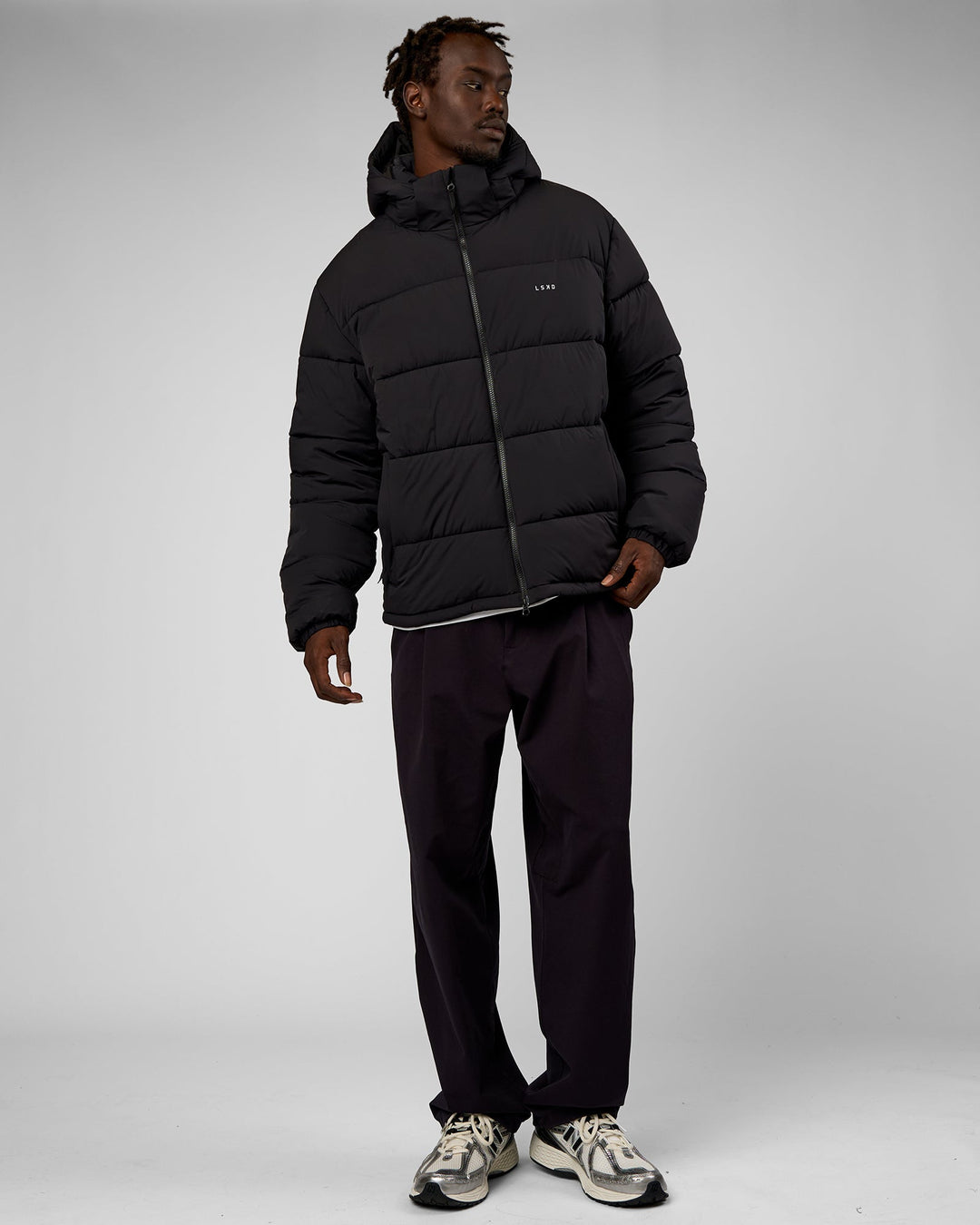 Man wearing Base Puffer Jacket - Black | Model:Okello | Size:L