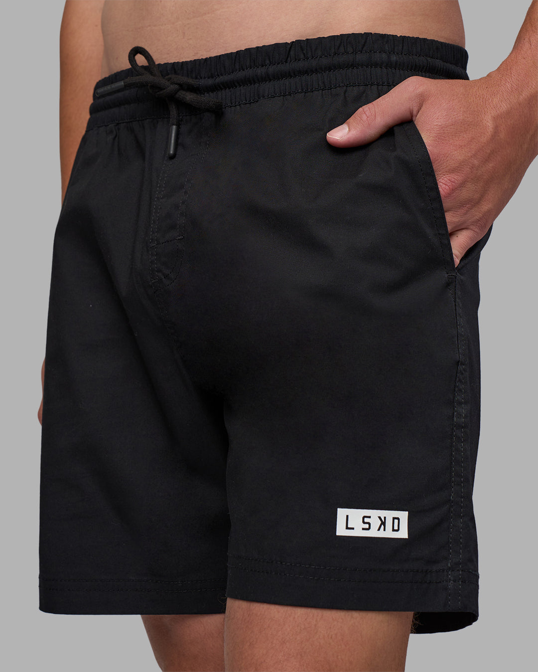 Man wearing Daily 7&quot; Short - Black-White | Model:Brandon | Size:L