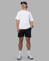 Man wearing Easy FLXCotton Tee Oversize - White | Model:Adam | Size:L | Thumbnail Index: 4