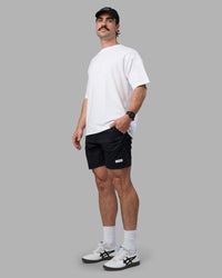 Man wearing Easy FLXCotton Tee Oversize - White | Model:Adam | Size:L | Thumbnail Index: 6