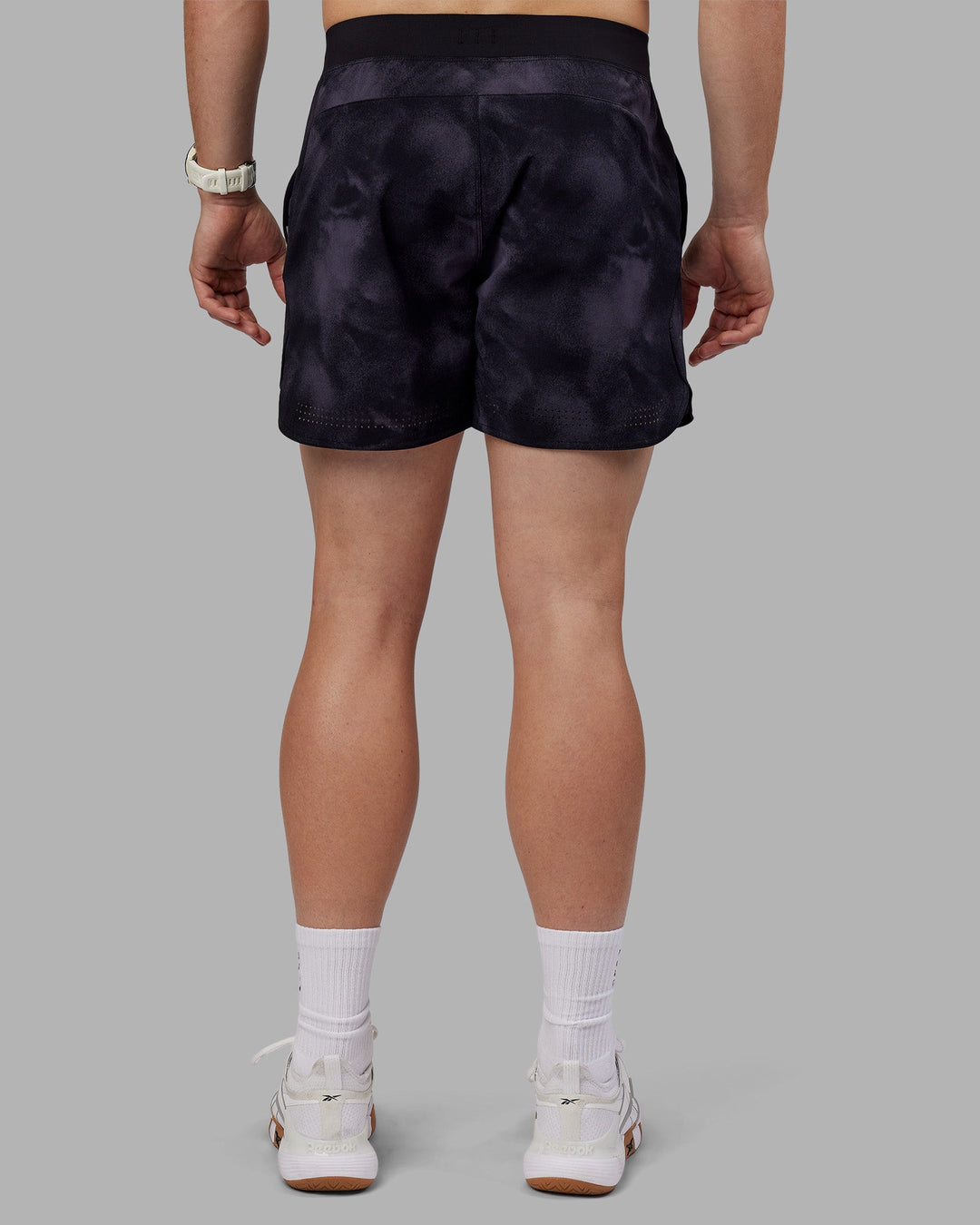 Man wearing Lift 6&quot; Short - Black Washed | Model:Tom | Size:L