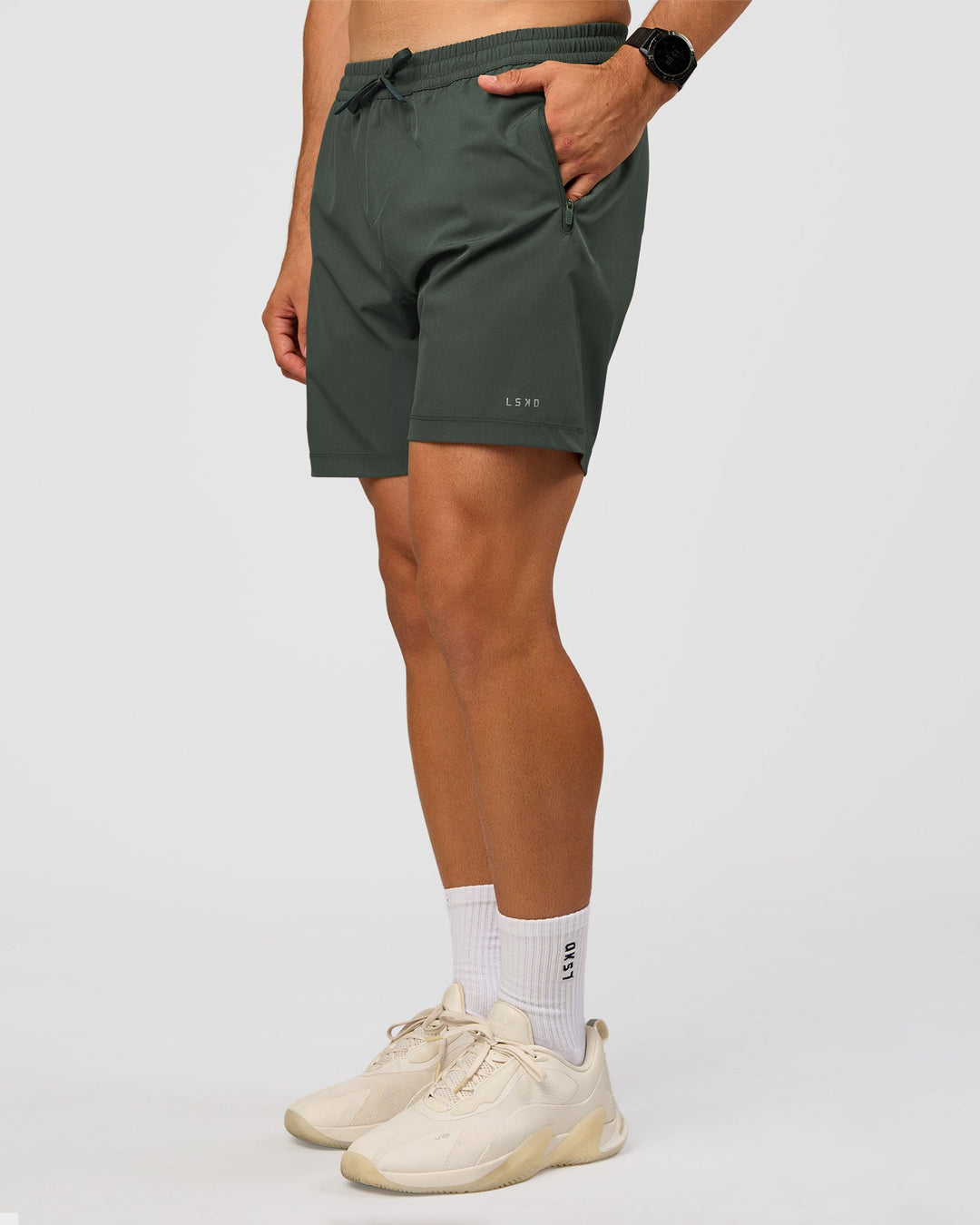 Man wearing Rep 7&