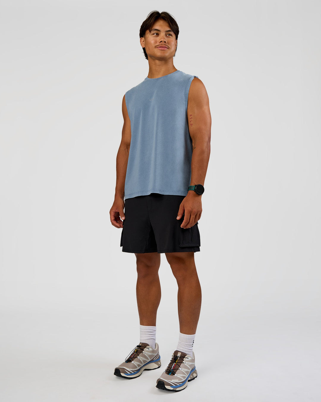 Man wearing Base FLXCotton Tank Regular Fit -8cm - Elemental Blue Washed | Model:George | Size:M - view 2
