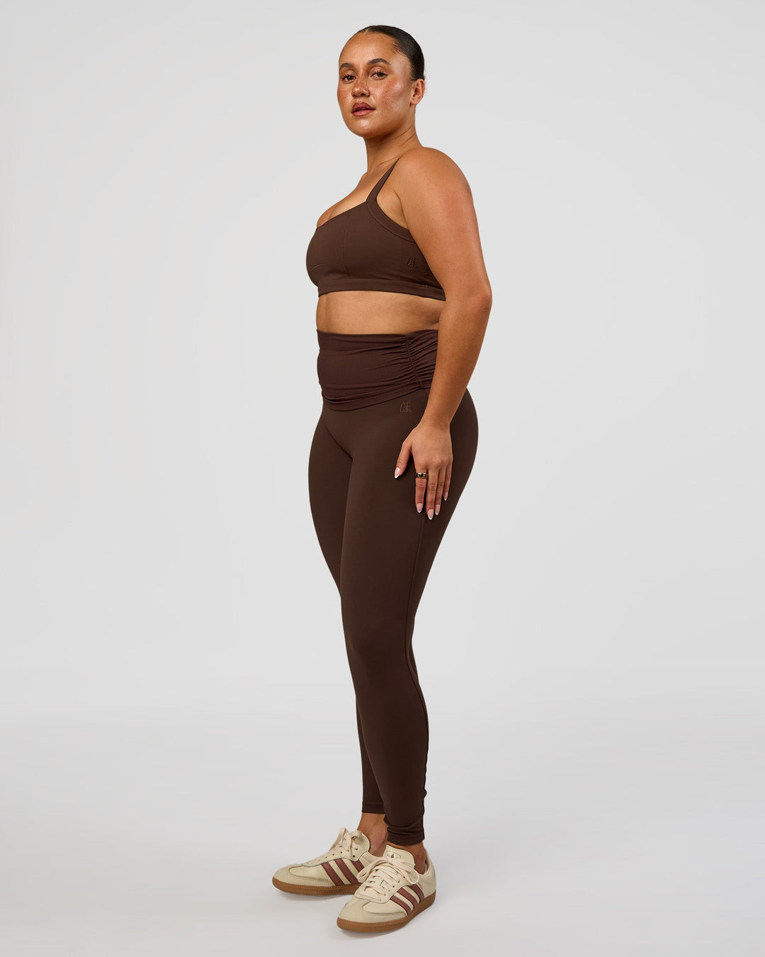 Woman wearing CF Fold Over High-Rise Full Length Legging - Hot Chocolate | Model:Simmy | Size:M