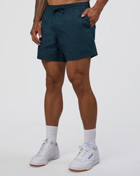 Man wearing Daily 5" Short - Night Sea | Model:Daarian | Size:M