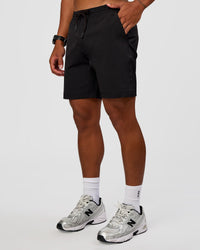 Man wearing Daily 7" Short 2.0 in  Black | Model:Malebo | Size:M | Thumbnail Index: 3