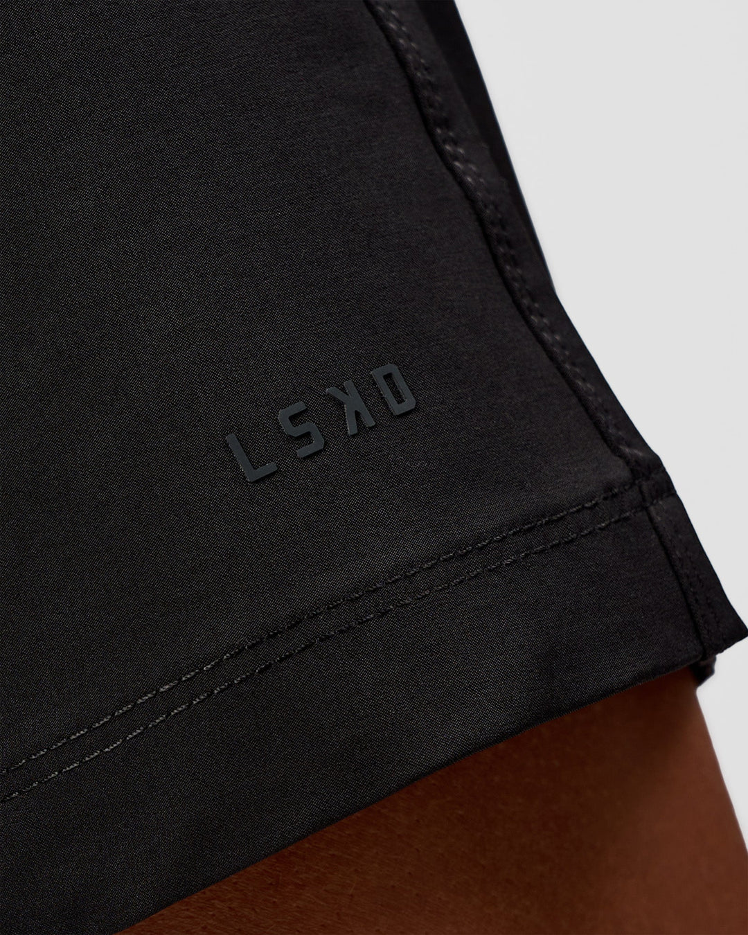 Man wearing Daily 7" Short 2.0 in  Black | Model:Malebo | Size:M - view 6
