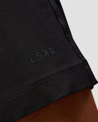 Man wearing Daily 7" Short 2.0 in  Black | Model:Malebo | Size:M | Thumbnail Index: 5