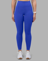 Woman wearing Fusion Ultra High-Rise Full Length Legging Pockets - Power Cobalt | Model:Amy | Size:M