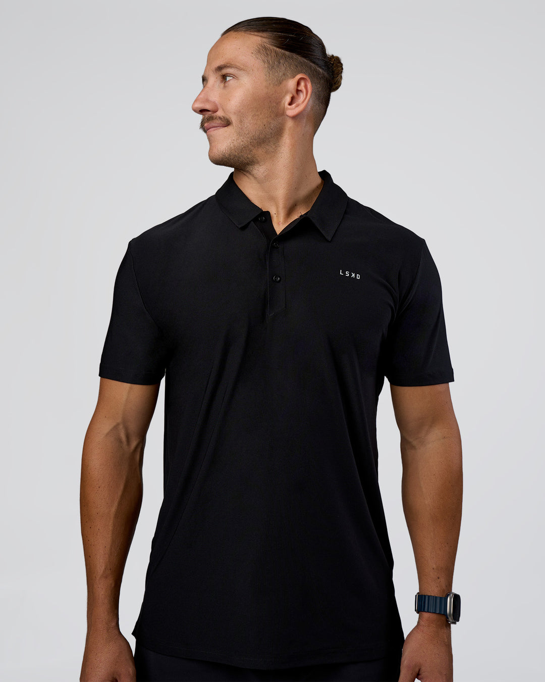 Man wearing Drive Polo - Black | Model:Jaiden | Size:M