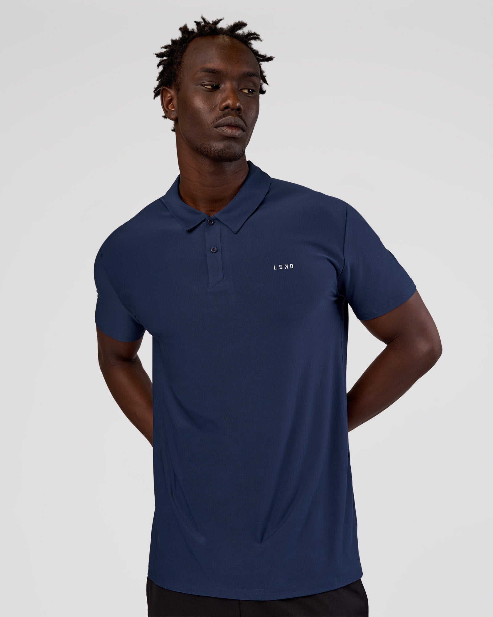 Man wearing Drive Polo - Future Navy | Model:Okello | Size:M