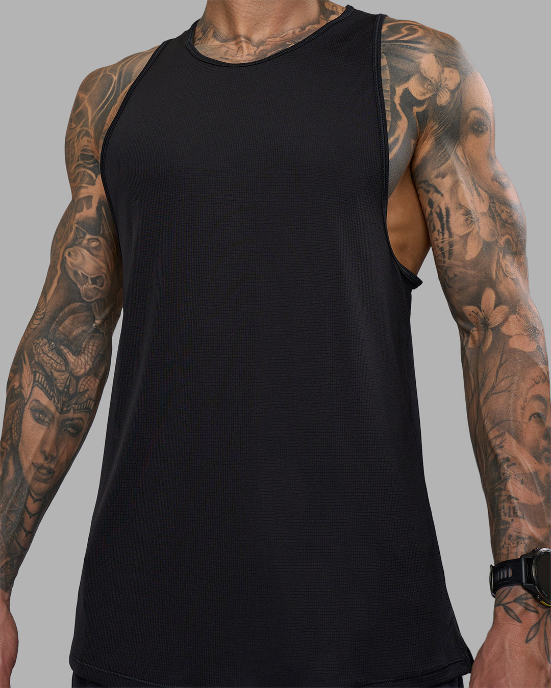 Man wearing Pace Running Tank - Black | Model:Tommy | Size:M