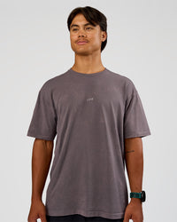 Man wearing Power Oversized Tee - Duskstone Washed | Model:George | Size:M