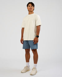Man wearing Rep 7'' Performance Short - Blue Mirage | Model:George | Size:M