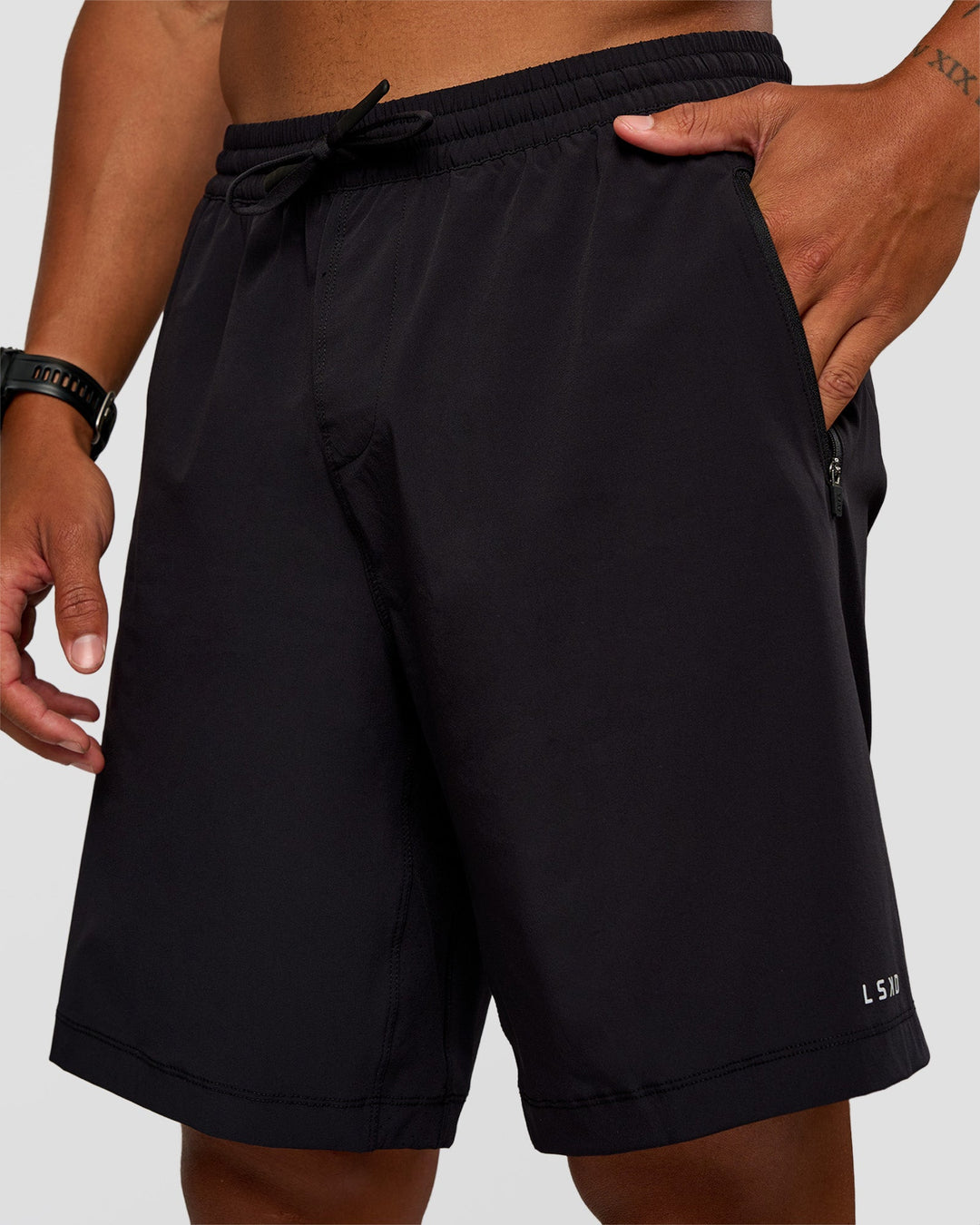Man wearing Rep 9&