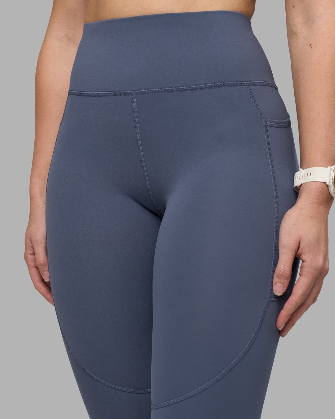 Woman wearing Rep Ultra High-Rise Full Length Legging Pockets - Night Shadow-White | Model:Amy | Size:M