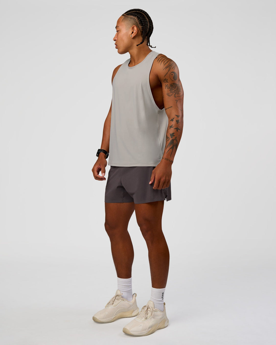 Man wearing UltraAir 5" Lined Performance Short - Duskstone | Model:Malebo | Size:M