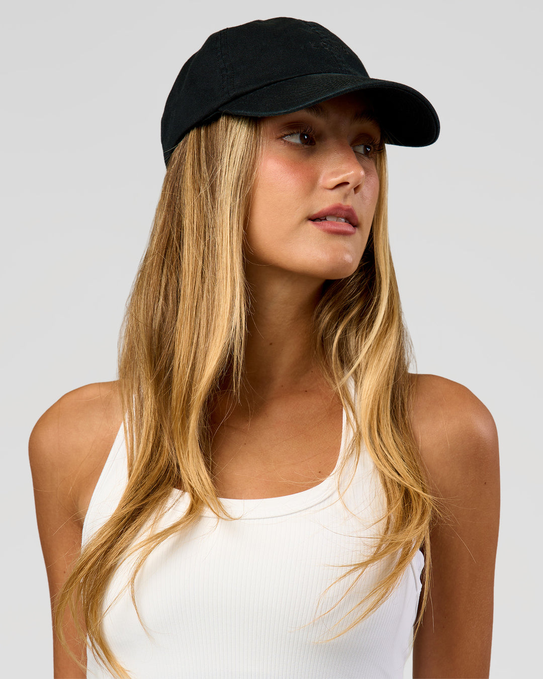 Woman wearing All Day Cap in Black