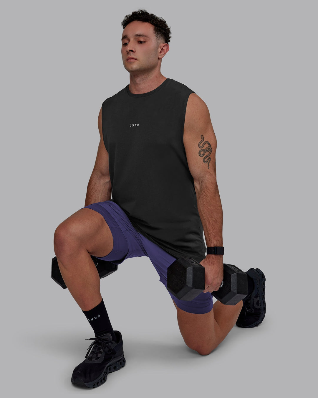 Man wearing Challenger 6&quot; Lined Performance Shorts - Future Dusk