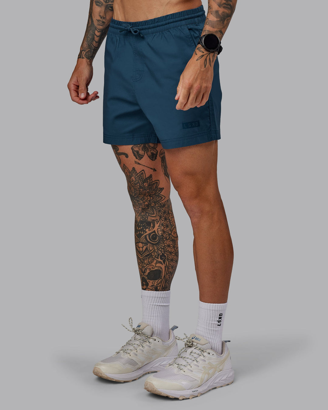 Man wearing Daily 5&quot; Shorts - Indigo