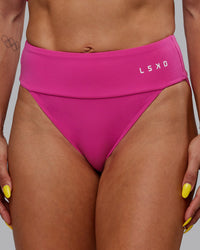 Woman wearing Elevate Sprinting Briefs - Fuchsia Pink