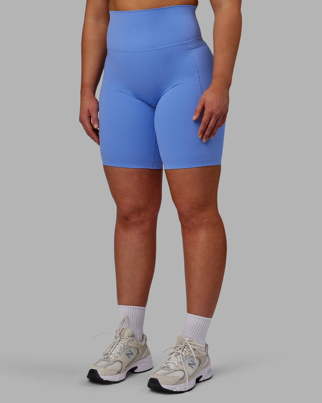 Woman wearing Elixir Bike Shorts With Pockets - Ultramarine