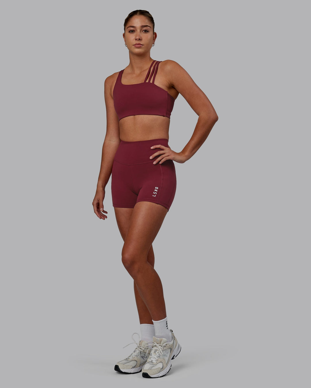 Women Wearing Flux Ultra High-Rise 4" Short Pockets - Cranberry