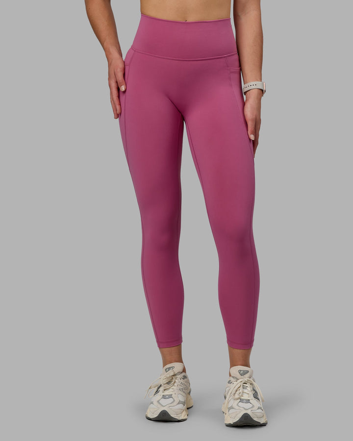 Woman wearing Fusion 7/8 Length Tights with Pockets - Mauve Haze
