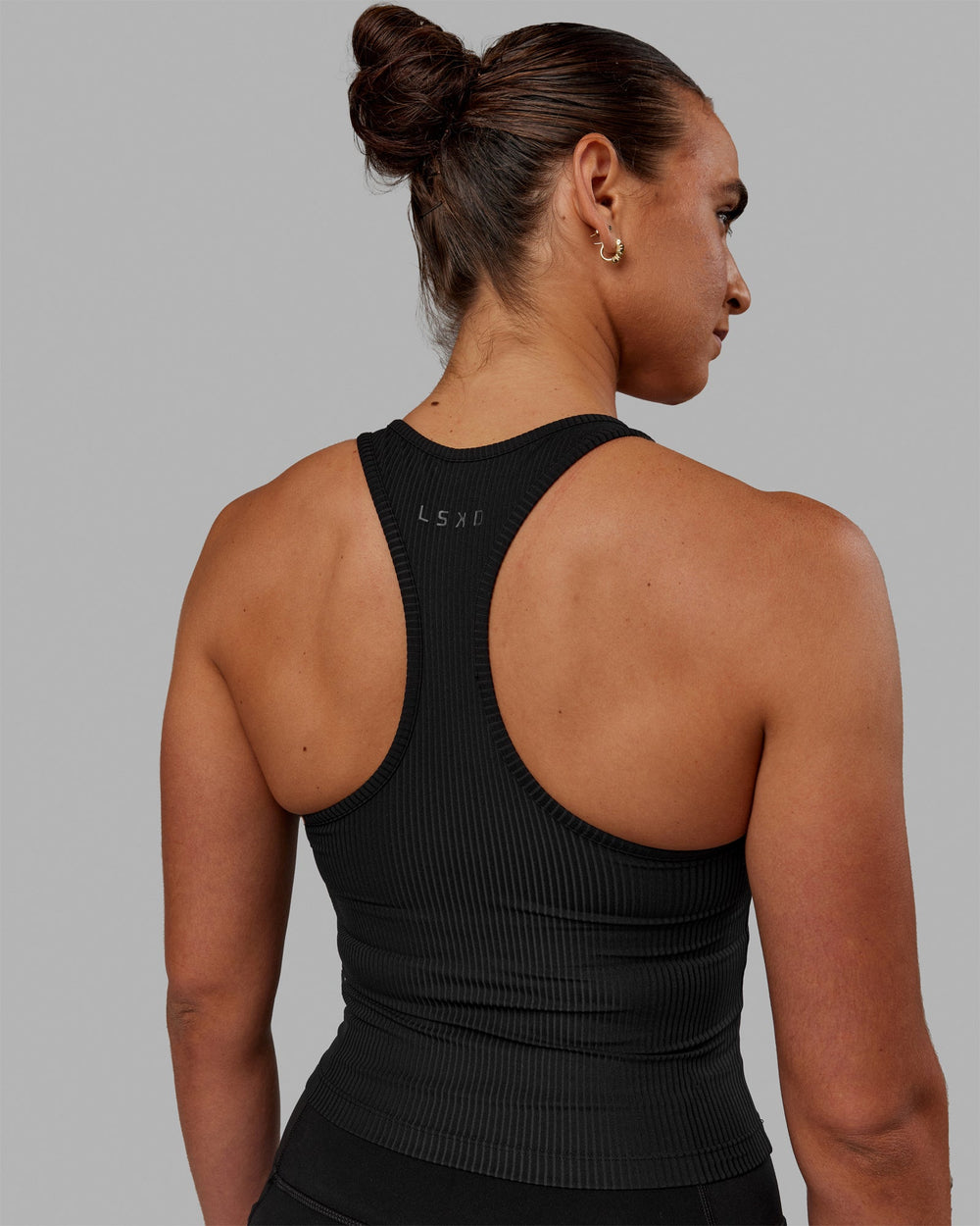 Luxe Ribbed Flow Performance Shelf Bra Tank - Black