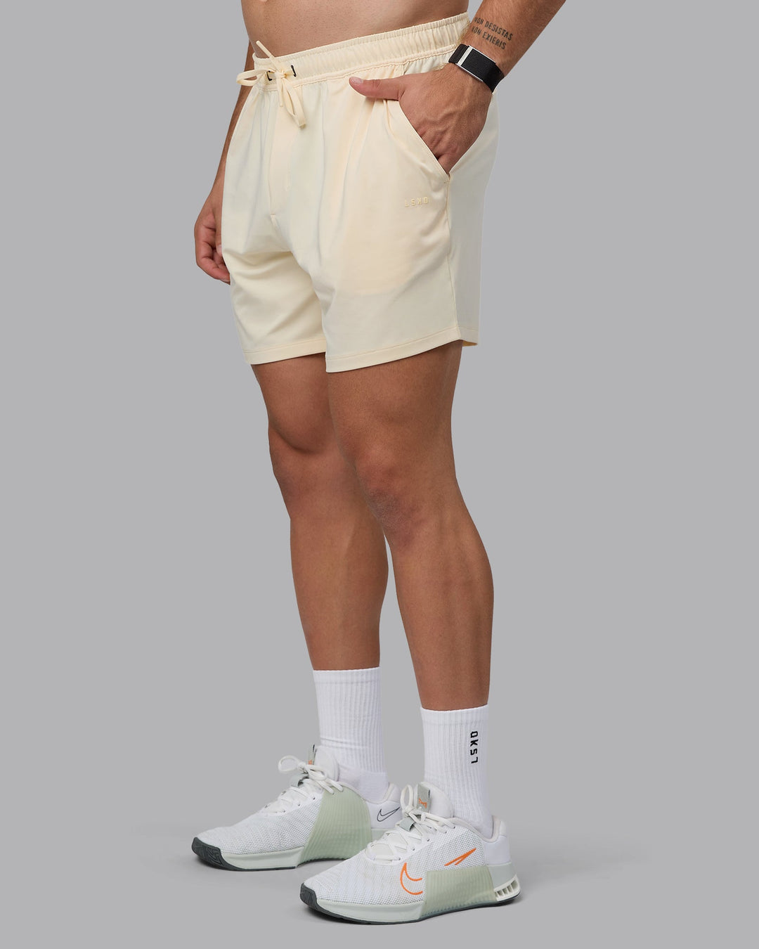 Man wearing Restore 6&quot; CloudFLX Shorts - Ivory