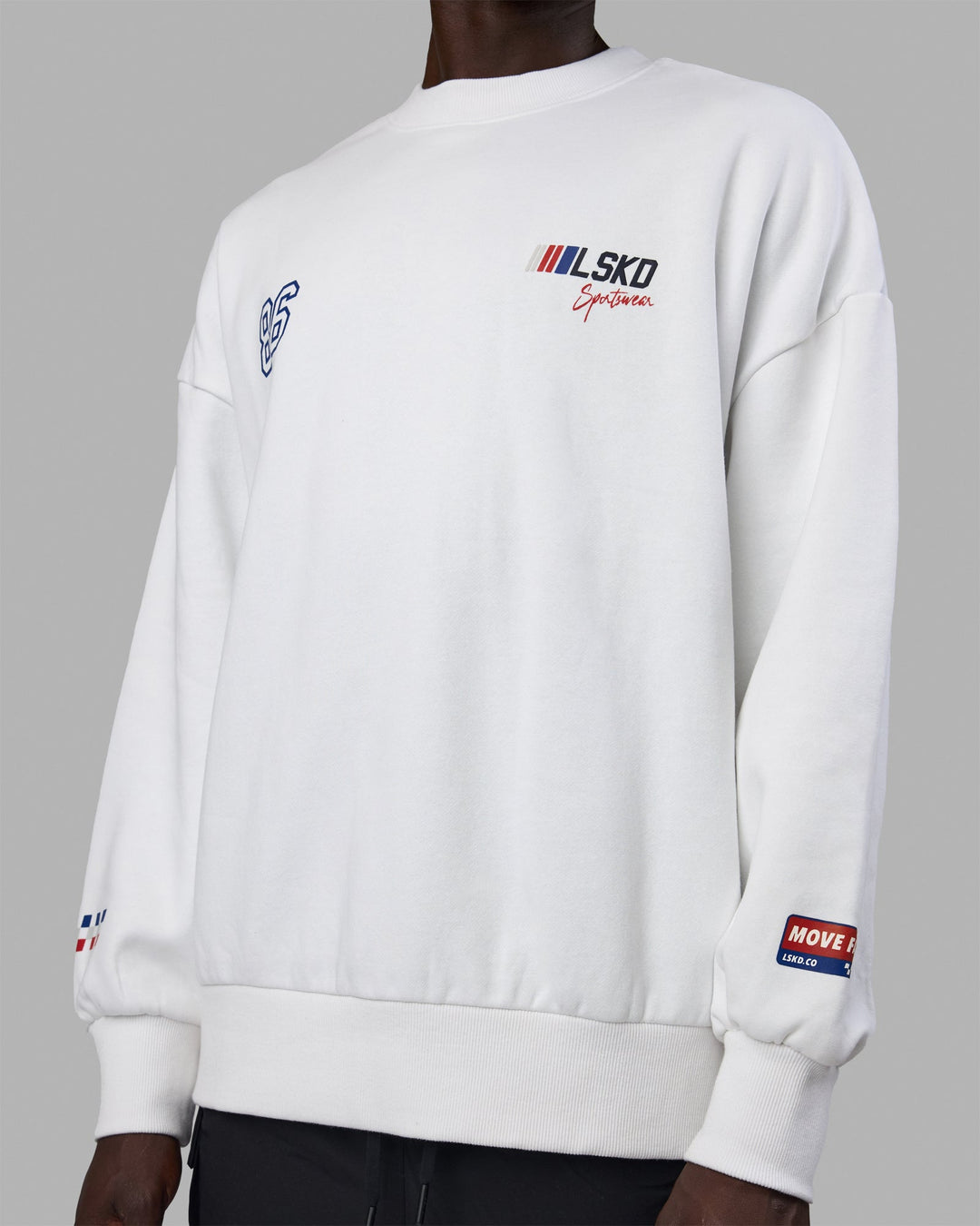 Man wearing Unisex Redline Sweater Oversize - White-Navy