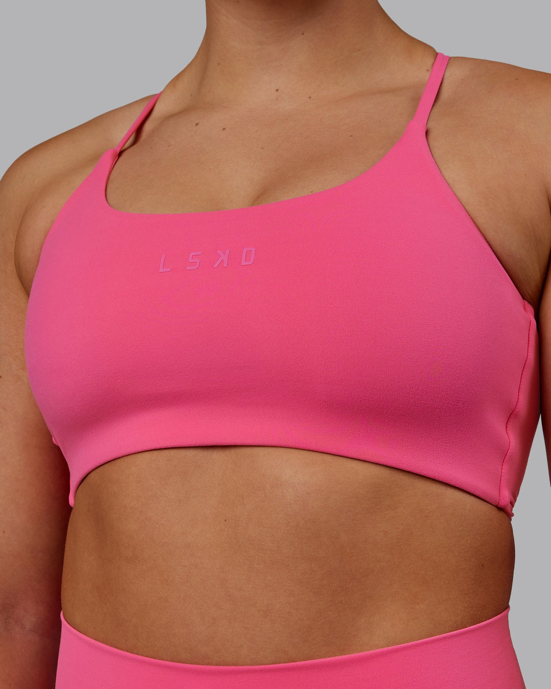 Twist Sports Bra - Carmine Rose