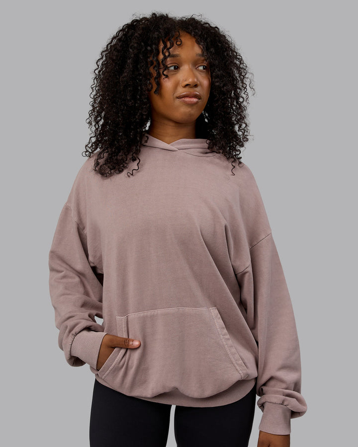 Woman wearing Unisex Washed Set the Standard Hoodie Oversize - Greyish Purple-Off White
