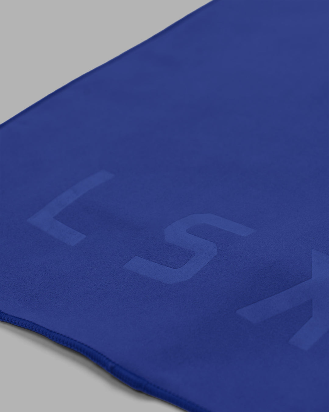 Perform Microfibre Lightweight Towel Medium - Power Cobalt