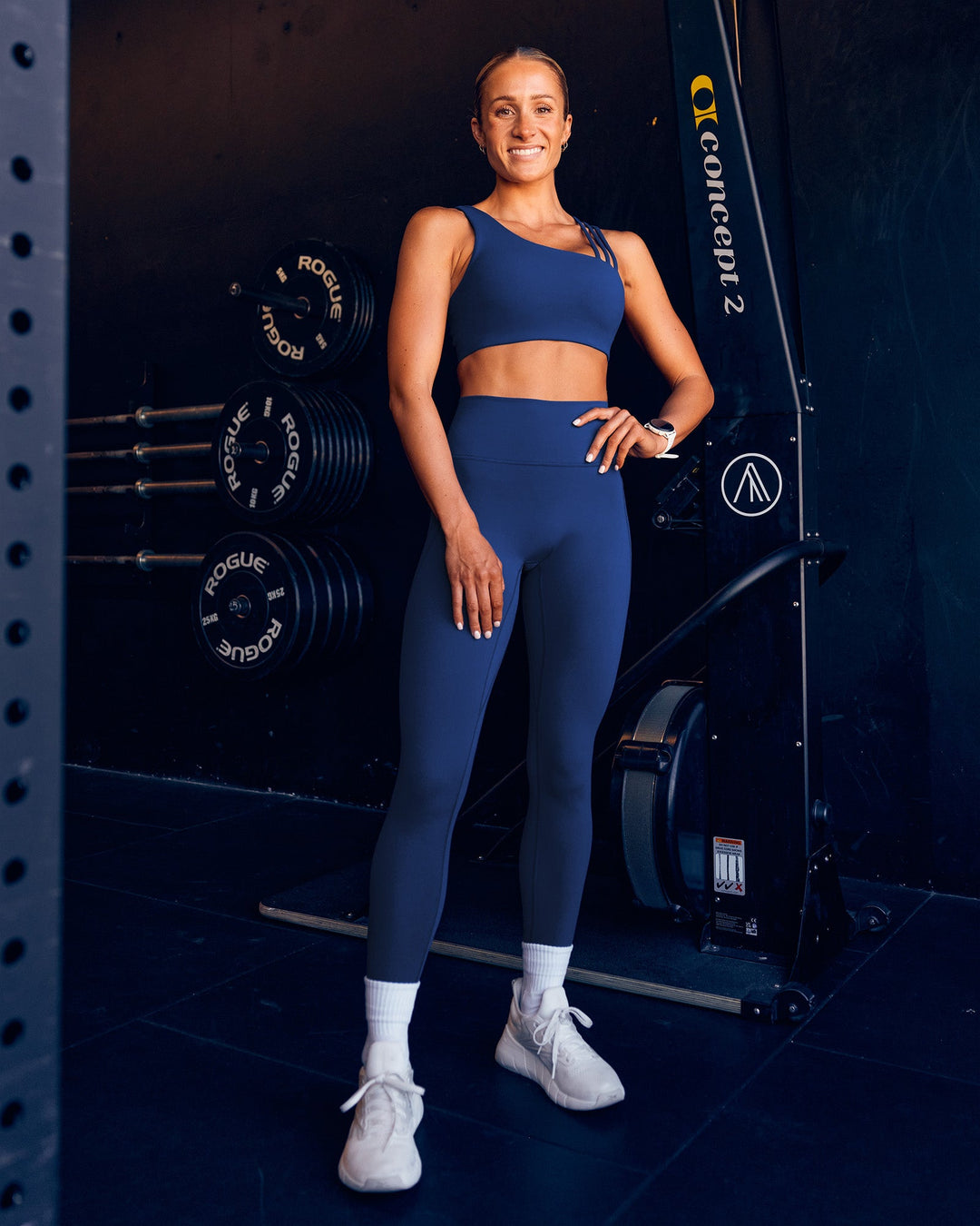 Woman wearing Fusion Ultra High-Rise Full Length Legging Pockets - Midnight Blue | Model:Dani | Size:S