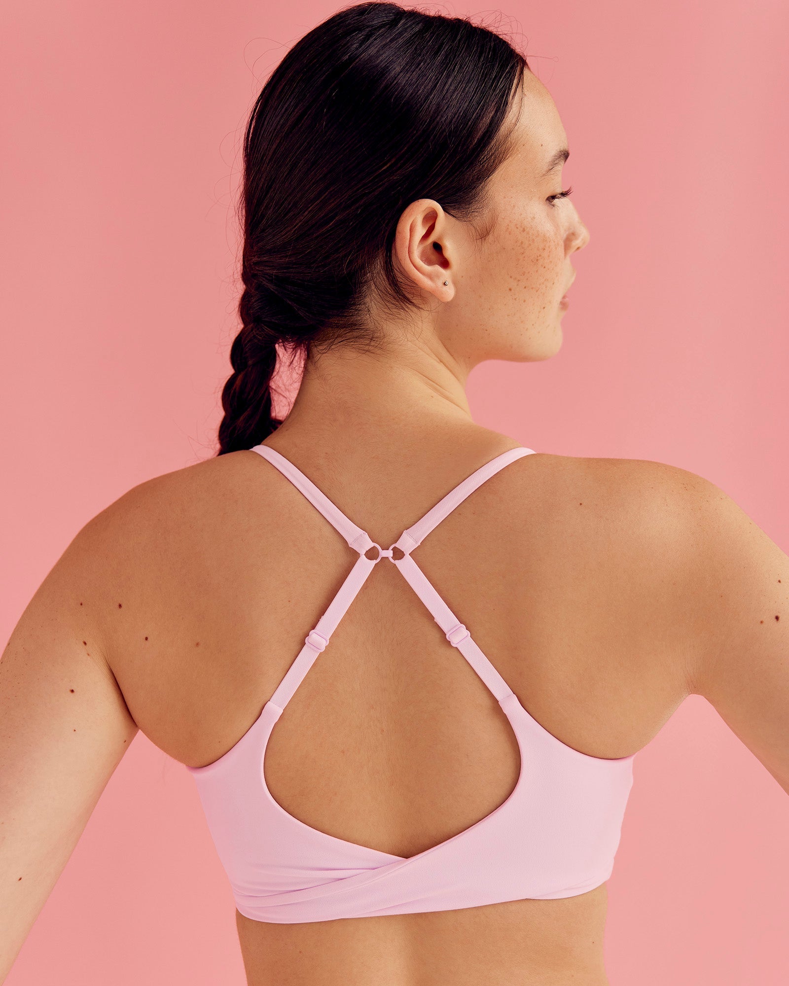 Woman wearing Twist Sports Bra - Marshmallow | Model:Paradise | Size:S