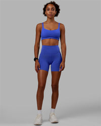 Women Wearing Flux Ultra High-Rise 6" Short Pockets - Power Cobalt