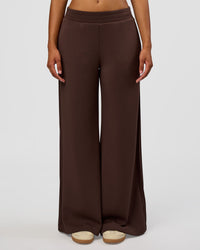 Woman wearing CF Elevate SoftTouch Pintuck Wide Leg Pant - Hot Chocolate | Model:Jordan | Size:S