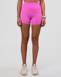 Woman wearing Elixir Ultra High-Rise 4" Short - Ultra Fuchsia | Model:Myrte | Size:S | Thumbnail Index: 5