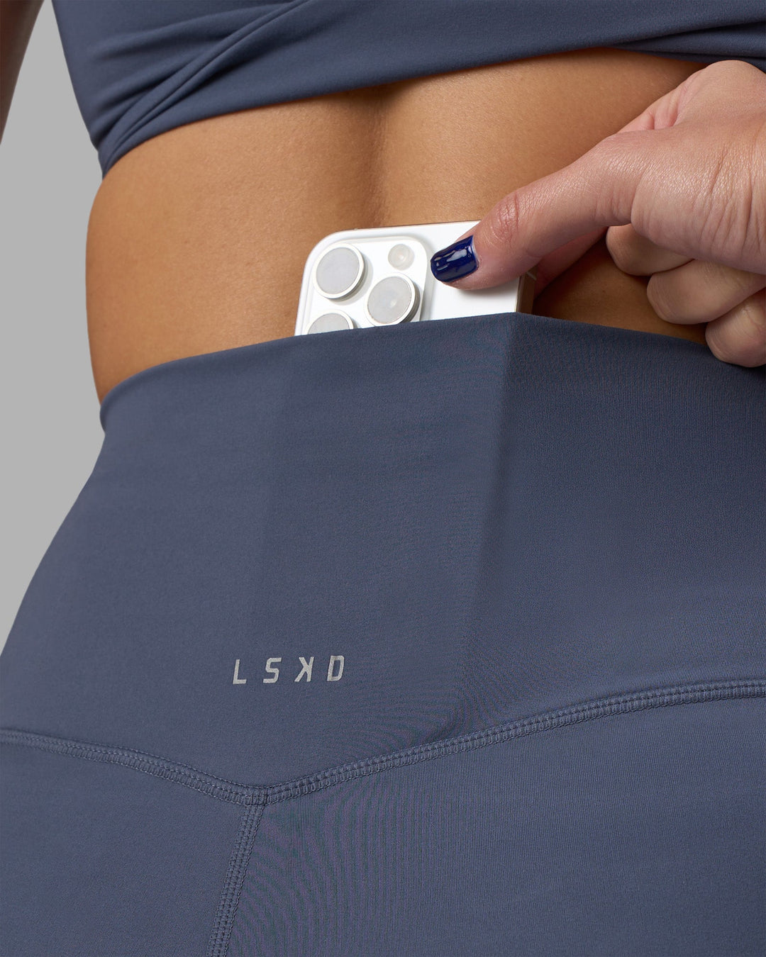 Woman wearing Elixir Ultra High-Rise 6&quot; Short - Night Shadow | Model:Phoebe | Size:S